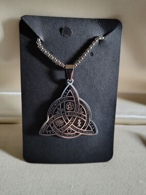 🧙📿 NEW Stainless Steel Triquetra Witch Knot Pagan Pendant Necklace🧙📿